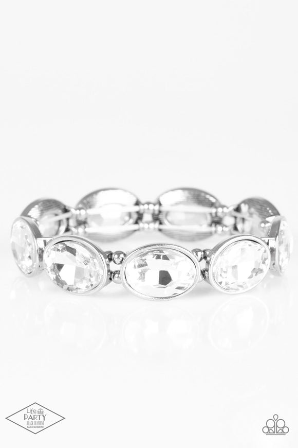 PAPARAZZI BRACELET DIVA In Disguise - White