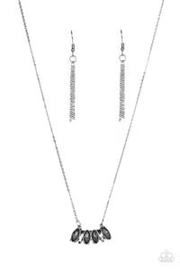 PAPARAZZI NECKLACE Deco Decadence - Silver