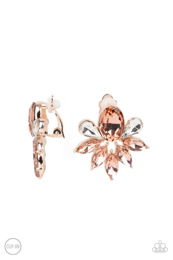 PAPARAZZI EARRINGS Fearless Finesse - Rose Gold